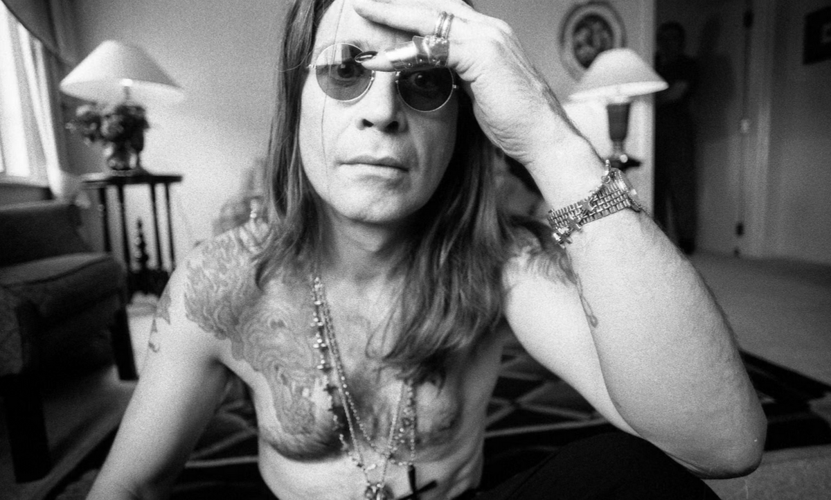 UAPWatchers's tweet image. 🕯️ Ozzy Osbourne has passed, but let's share his memory.
A voice like no other, a presence that helped invent metal. From Black Sabbath to solo mayhem, Ozzy didn’t just perform, he altered the course of music.
Drop your favorite Black Sabbath track below and tell us why it…
