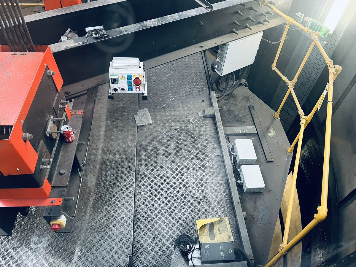 EscalateCSDLR's tweet image. The status of Greenwich foot tunnel lifts was updated yesterday after 3 weeks but status remains the same except for intermittent south lift breakdowns. Works have commenced on north lift but there was no one there when a user checked at 14:30 nor at 19:00 with rags & tools in…