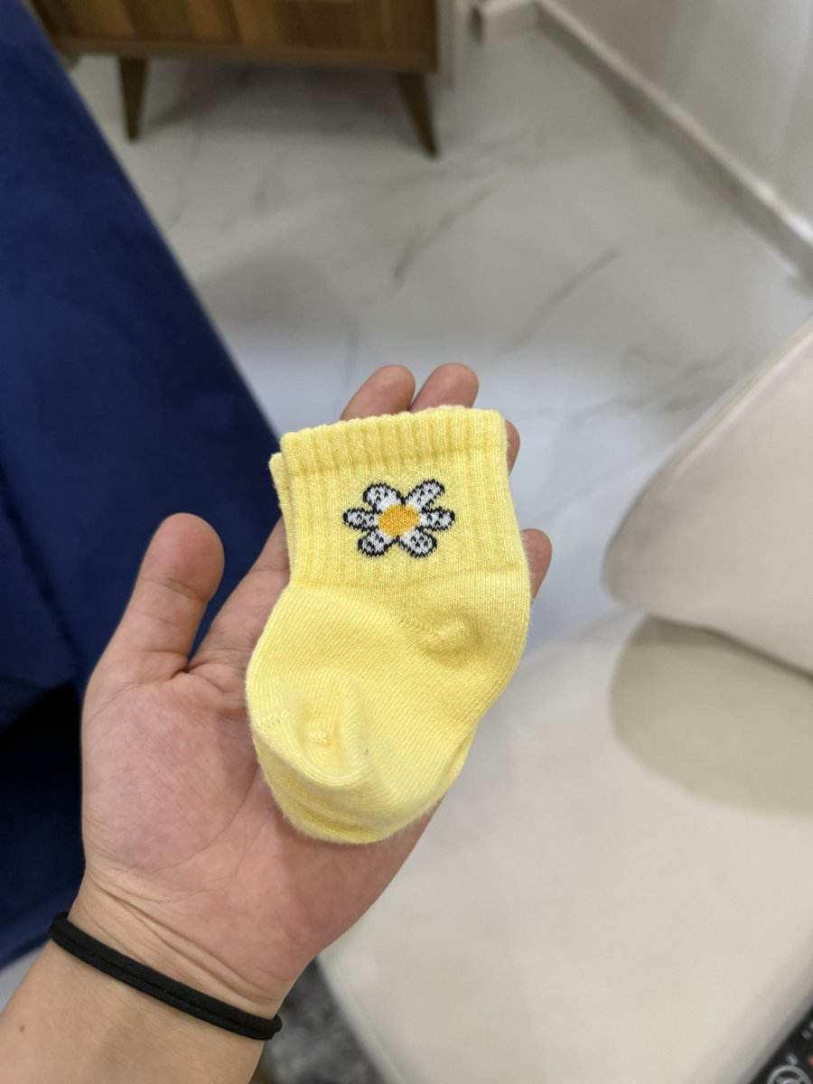 2 saatte beni kan ter içinde bırakan yeğenim çorabını bizde unutmuş..