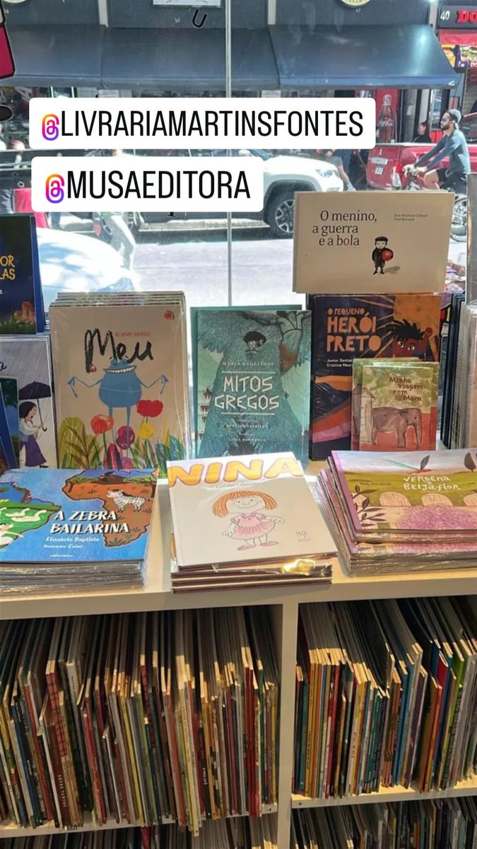 NINA na Av. Paulista, Livraria Martins Fontes.