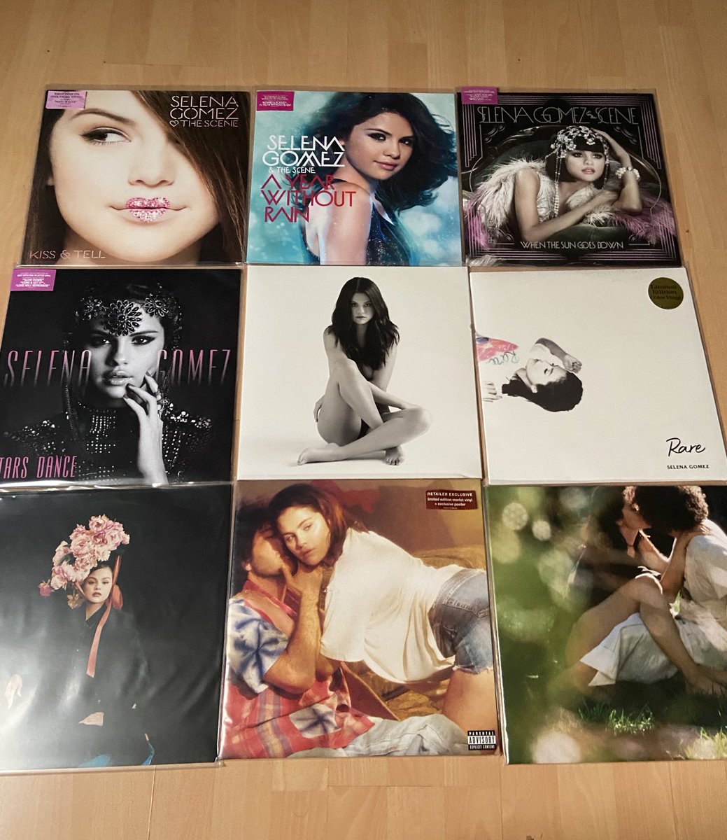 drivemymind's tweet image. Happy Birthday Selegend 👑💖 vinyl listening party for the occasion
@selenagomez @SelenaFanClub