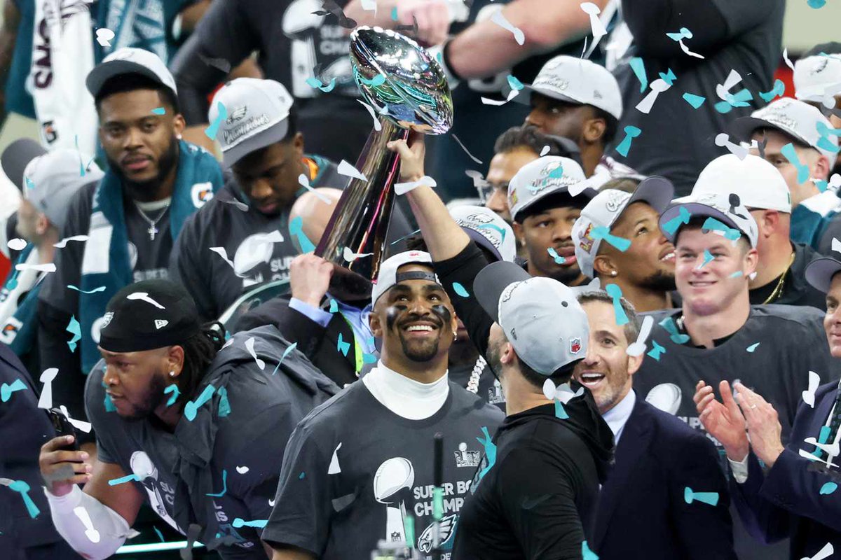 SaquonsCenter's tweet image. I miss the Eagles 😢
Training camp started today!
6. MORE. WEEKS.
I’M READY FOR WEEK 1!