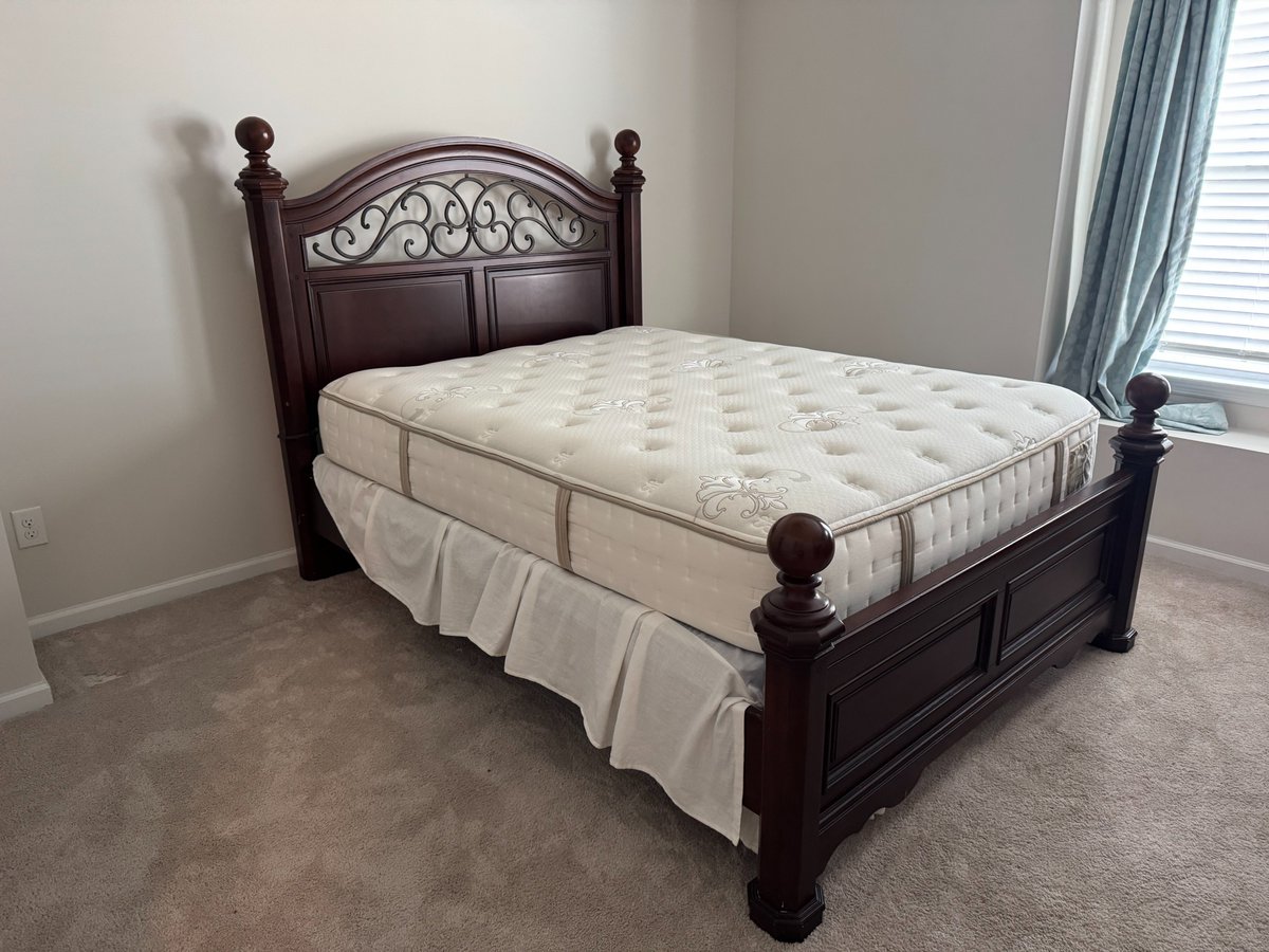 BDJunkremoval's tweet image. Swipe to Clean: Apartment Reset Edition [part 1]
Make Junk and Clutter disappear like magic✨​

🐾Black Dog Junk Removal
📍Charleston, SC
☎️843-920-JUNK

#JunkRemoval #CleanOutCrew #DeclutterYourLife #SwipeToClean #BeforeAndAfter #JunkBeGone #ClutterFree #TrashToClean