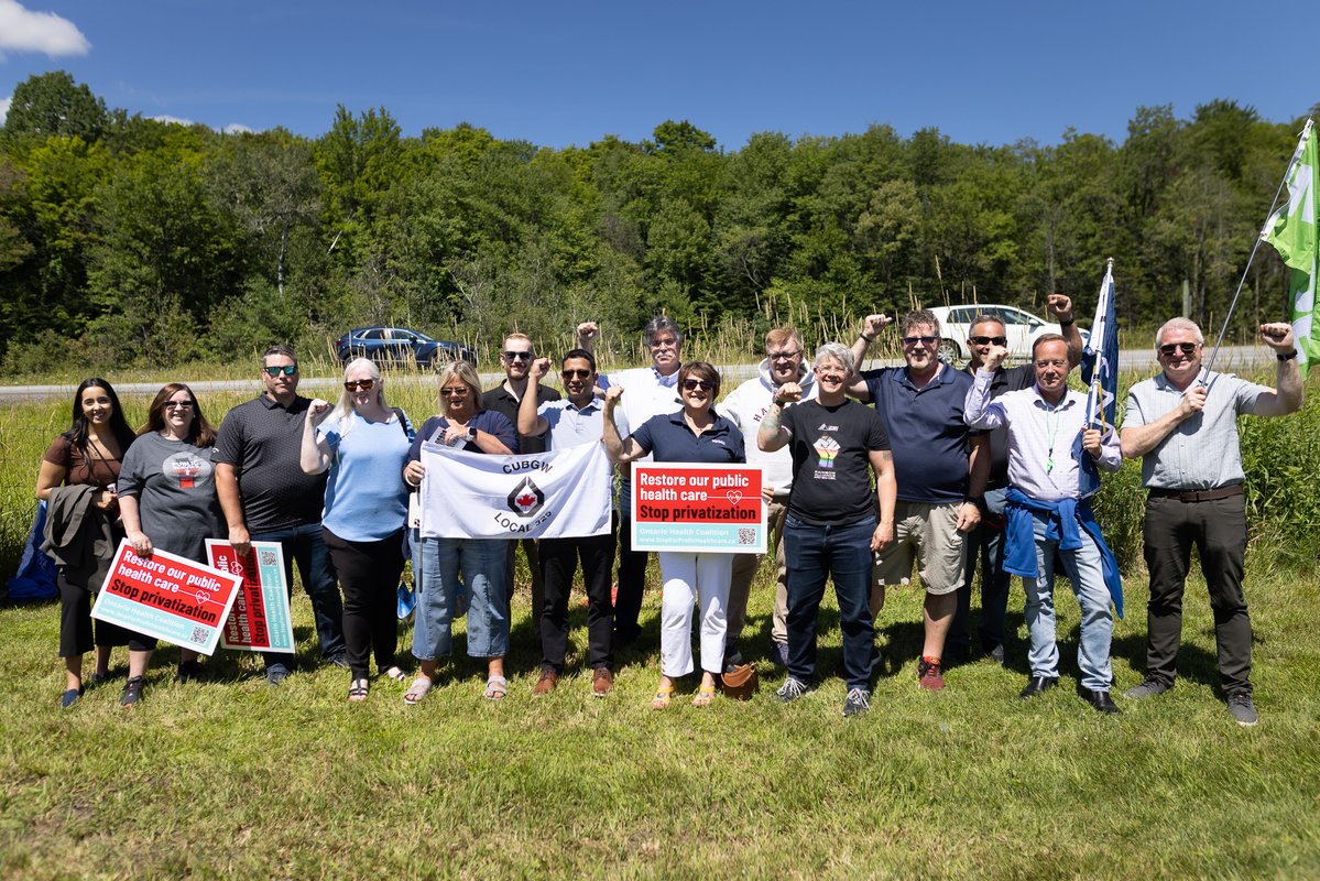 NUPGE's tweet image. We were proud to join today's @OntarioHealthC rally in Huntsville during the Council of the Federation. Together, we're sending a strong message: protect and strengthen public healthcare, no privatization!