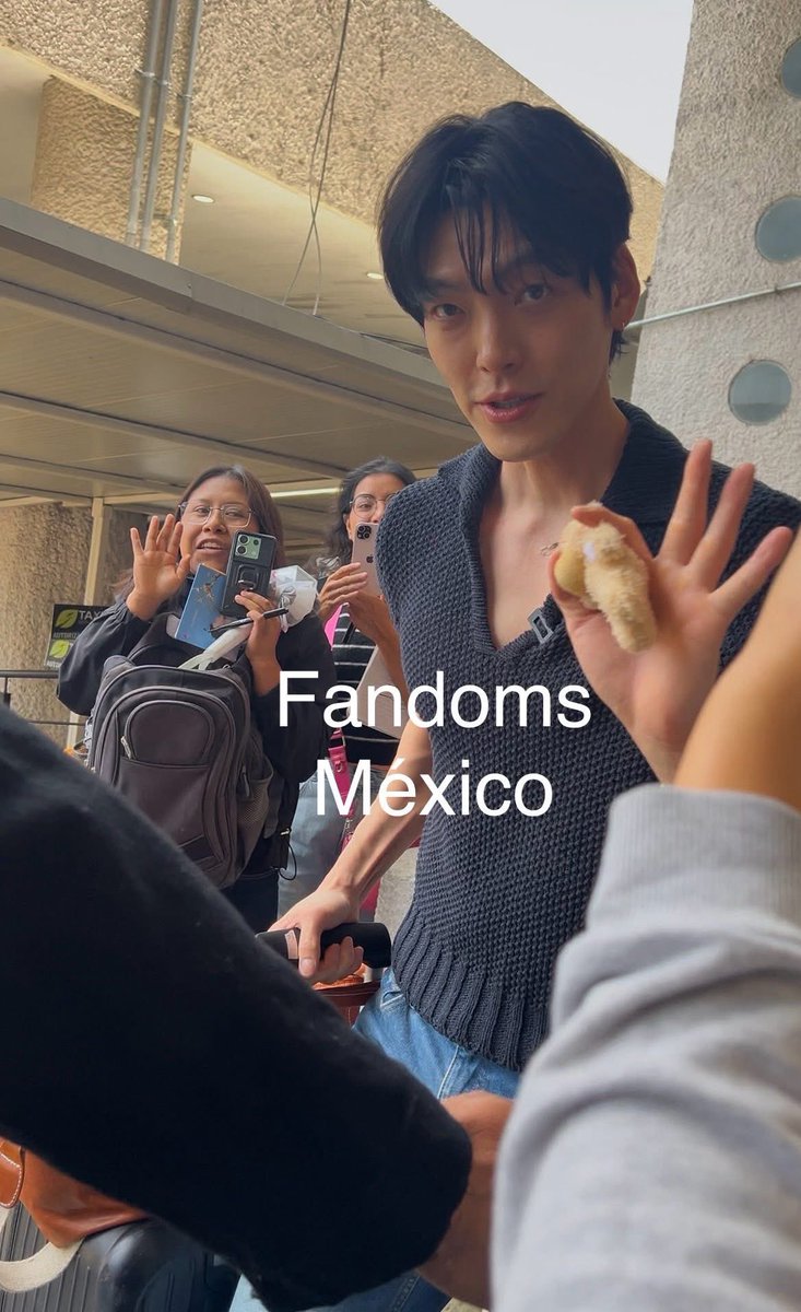 Fandoms_Mx's tweet photo. #Kwangsoo #Kyungsoo y #Woobin llegaron a México para grabar “kinds kidney”. https://t.co/fEbtzvqzlN