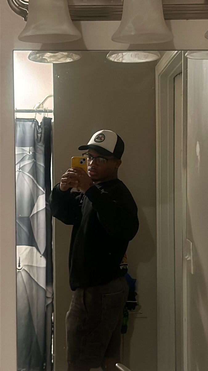 papahunthunt's tweet image. Hey y’all