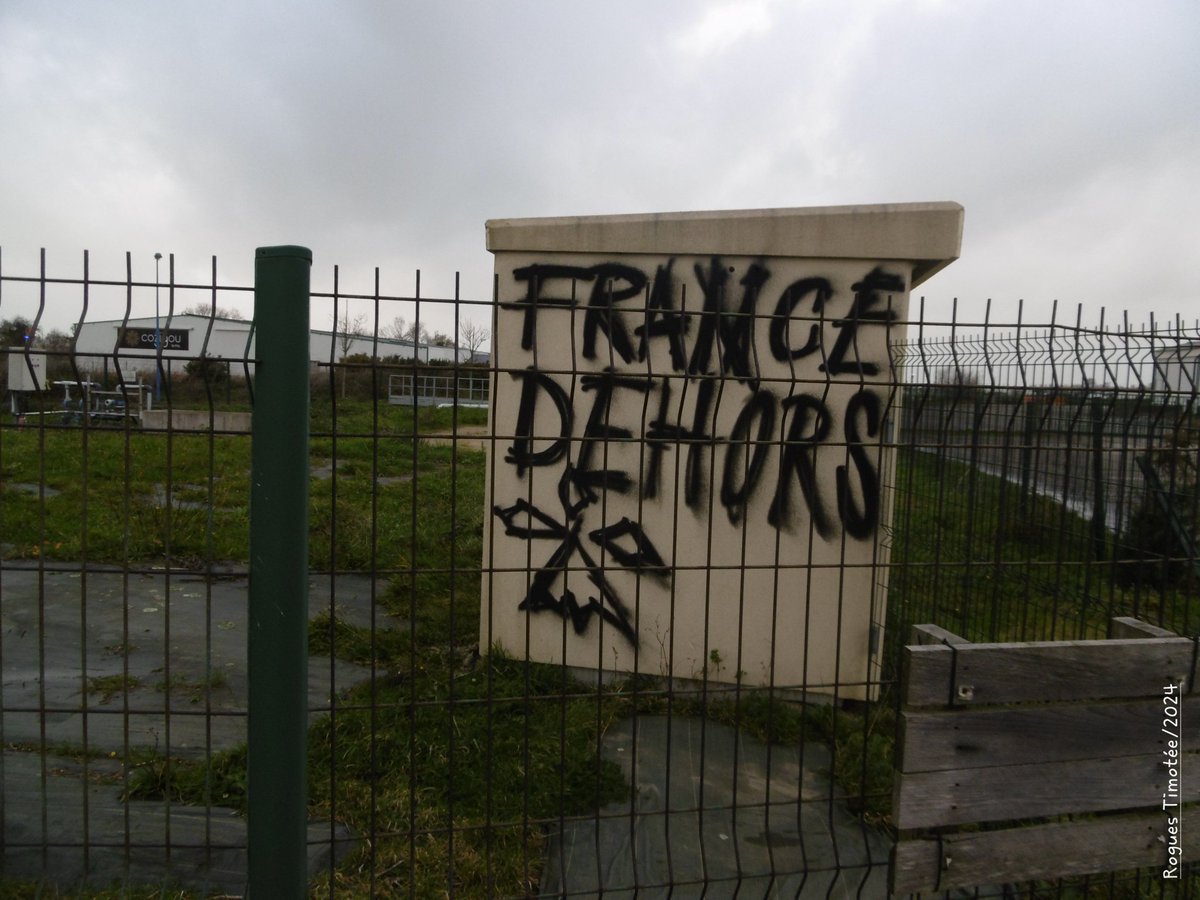 Luc'hskeudennet e Kastell-Paol e 2024. 
 Pa vo dieub Breizh e c'hallo bezañ anezhi evit gwir.
War tachen ar velestradurezh, Breizh n'eus ket anezhi hiziv an deiz, dispartiet eo etre ur rannvro  melestradurel 
hag ur rannvro tasman.
 Deroù ar frankiz a grogo gant an adunvaniñ.#Bzh