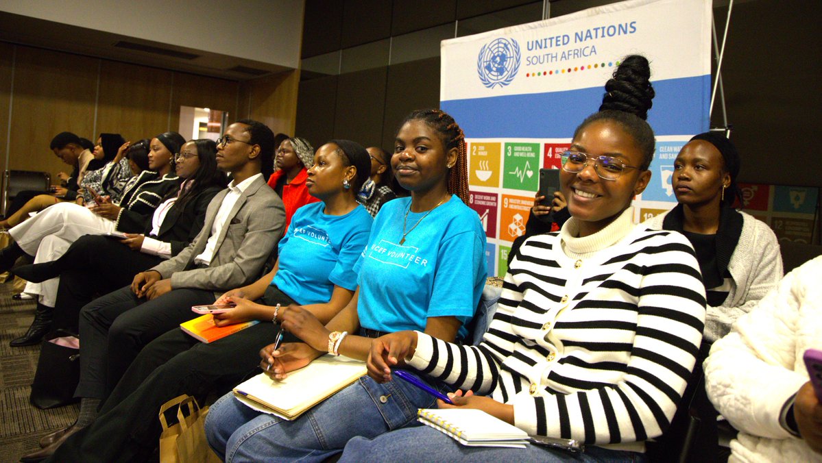 UNinSouthAfrica's tweet image. @UNinSouthAfrica hosted climate champions for the Special Address on #ClimateAction, “A Moment of Opportunity” at @GCISMedia.
A youth led just energy transition is much needed - Inspired by youth of 1976🇿🇦, let’s act collectively & strategically build a resilient South Africa.