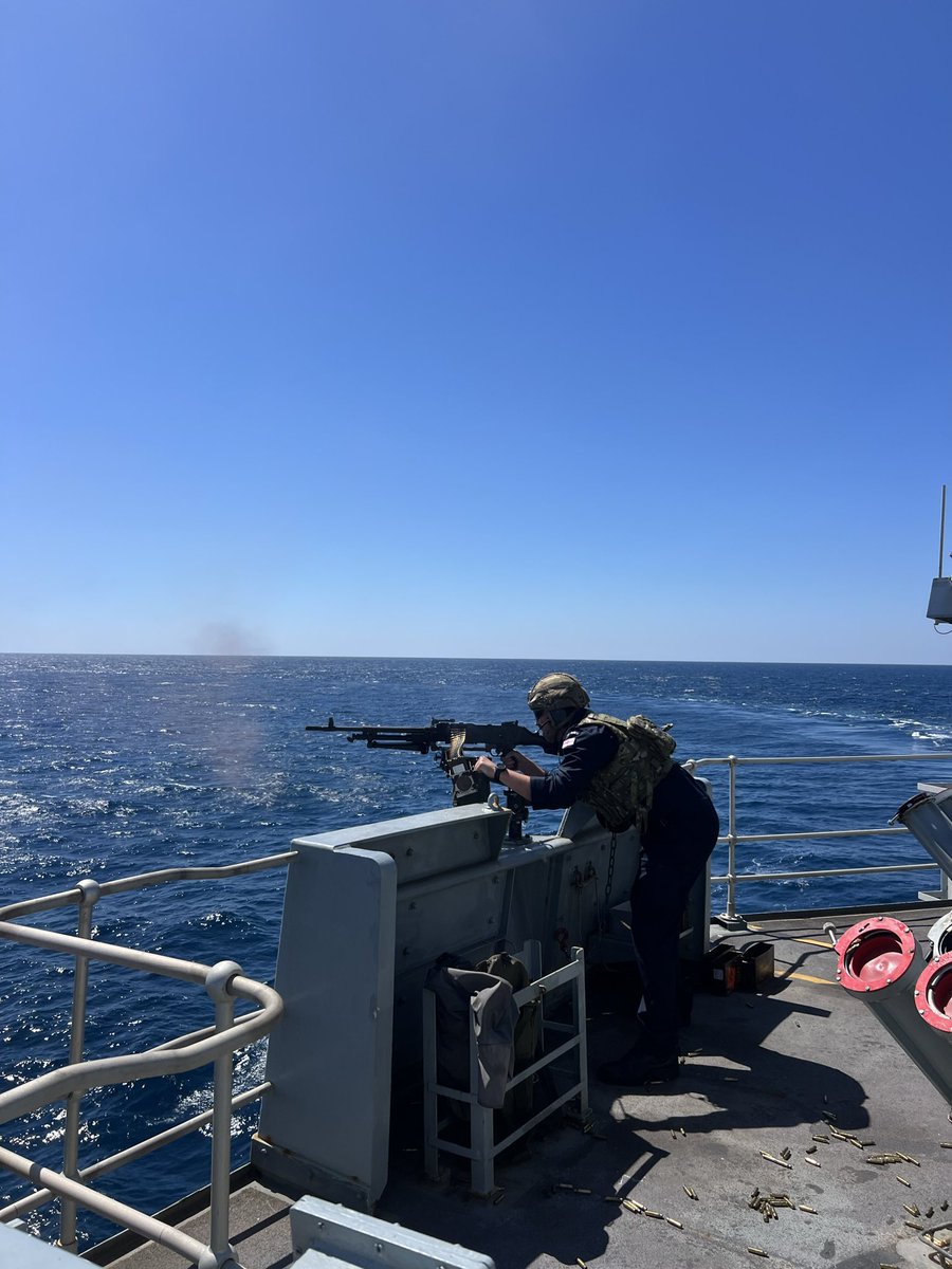 UKForcesTracker's tweet image. HMS Richmond has conducted maneuvers and gunnery exercises with GPMG and HMG in the Timor Sea during Ex. Talisman Sabre.
(Src/img: @HMS_Richmond)