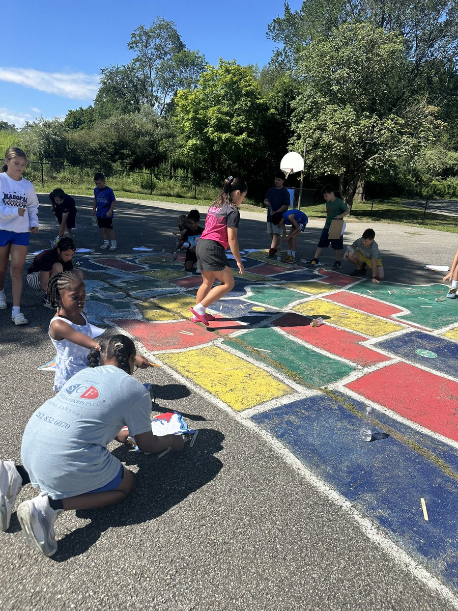 Carolyn Ryan tweet media