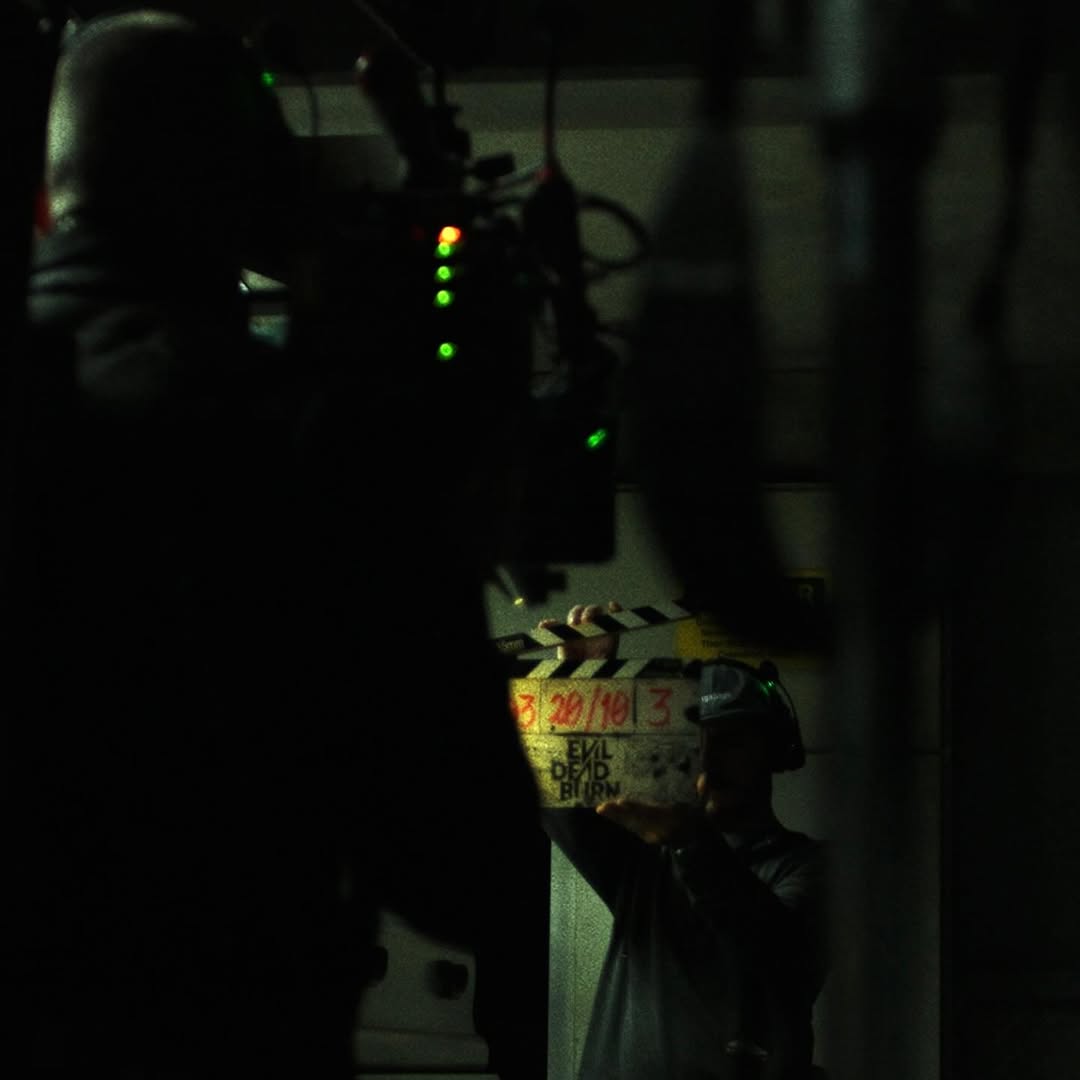 RottenTomatoes's tweet image. Director Sébastien Vanicek shares that #EvilDeadBurn has officially started filming.
