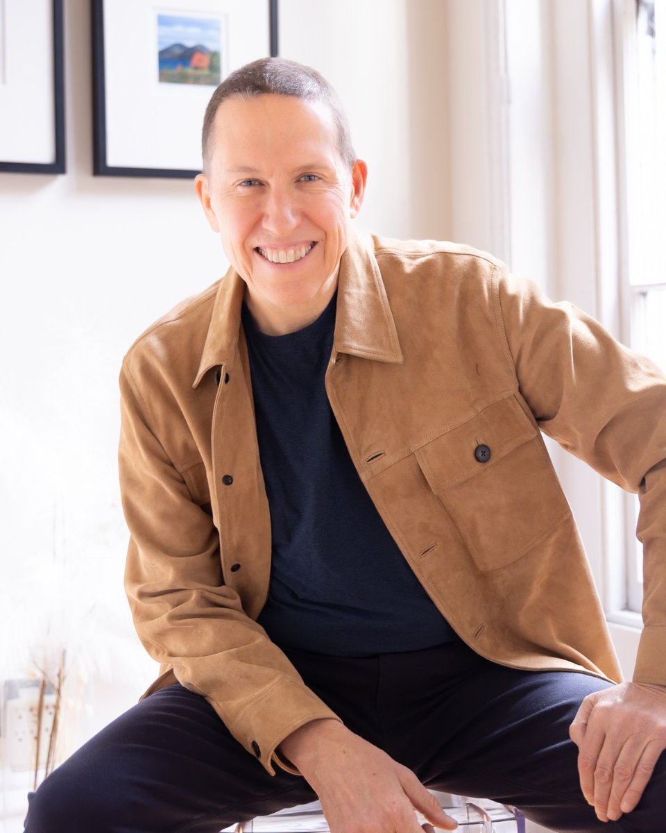 VerveCosmetics's tweet photo. With deep appreciation, we celebrate Dr. Stephen Bracci @vervecosmetics for 25 years of aesthetic excellence. Here’s to many more years of expertise and innovation. Visit us at Verve Laser to learn more: https://t.co/M9v85CENRi https://t.co/rxphDIGIDz