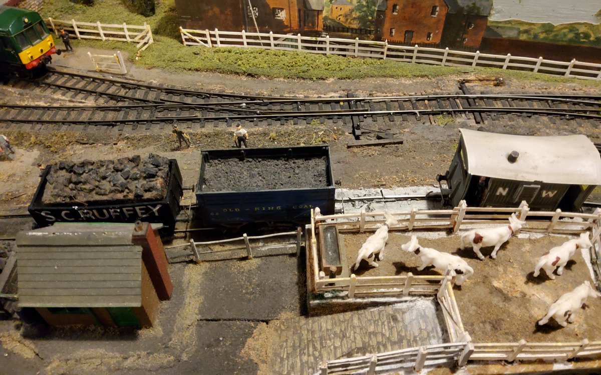ArmandPartis's tweet photo. Scruffy, Old King Coal and the Spiteful Brake Van (his roster number is indeed 13) on the same track. Are they plotting mischief? https://t.co/d5qlMD439V