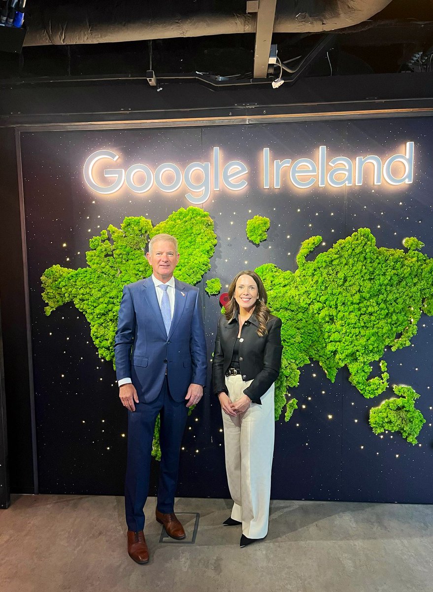 USAmbIreland's tweet image. Delighted to visit @Google EMEA headquarters and hear the company’s story in Ireland. Google is at the cutting edge of technology, spreading American innovation throughout the world and making 🇺🇸 and 🇮🇪 more prosperous.