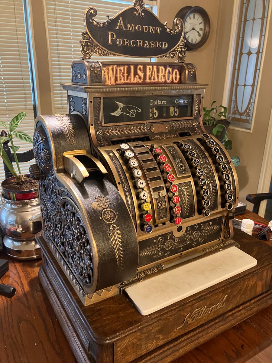 Fascinate_Hist's tweet image. Early 20th-century cash register. Somehow I don't think there is enough space in the dollars / cents section if you were to use it today.
