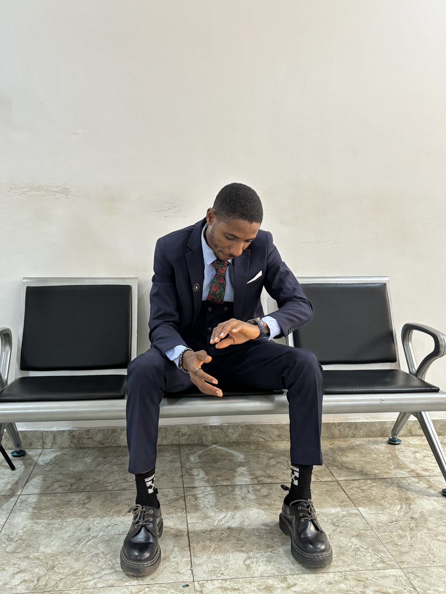 vangeorgh's tweet image. Your favorite Architect ti wa online 😌 sometimes we suit up to face our problems