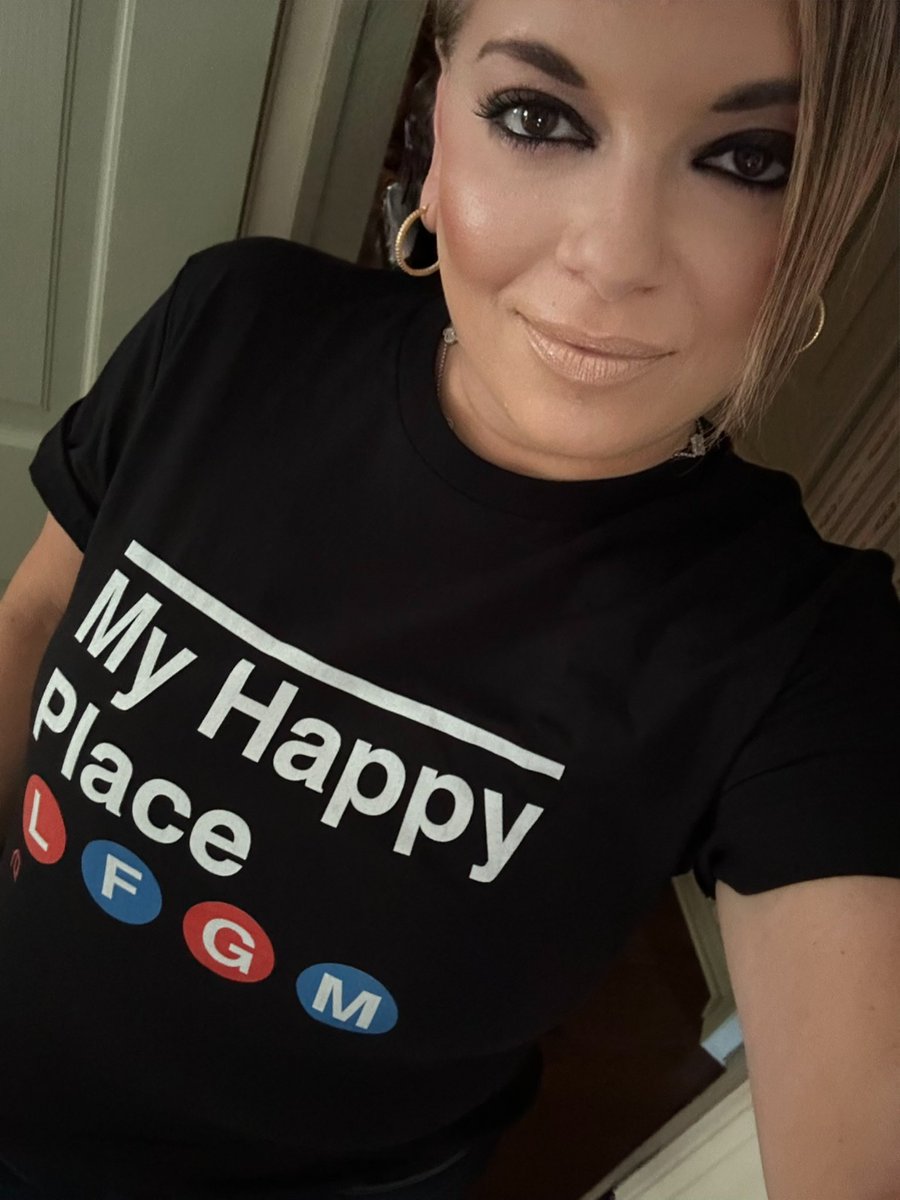 LisaNY28's tweet image. Thank You, Thank You @athletelogos Came home from work & Opened the Packageβ¦β¦.Came Out Perfect!!!!
Love it!! Will Always be My Happy Placeβ¦..LFGM!!! ππ§‘ππ
#LGM