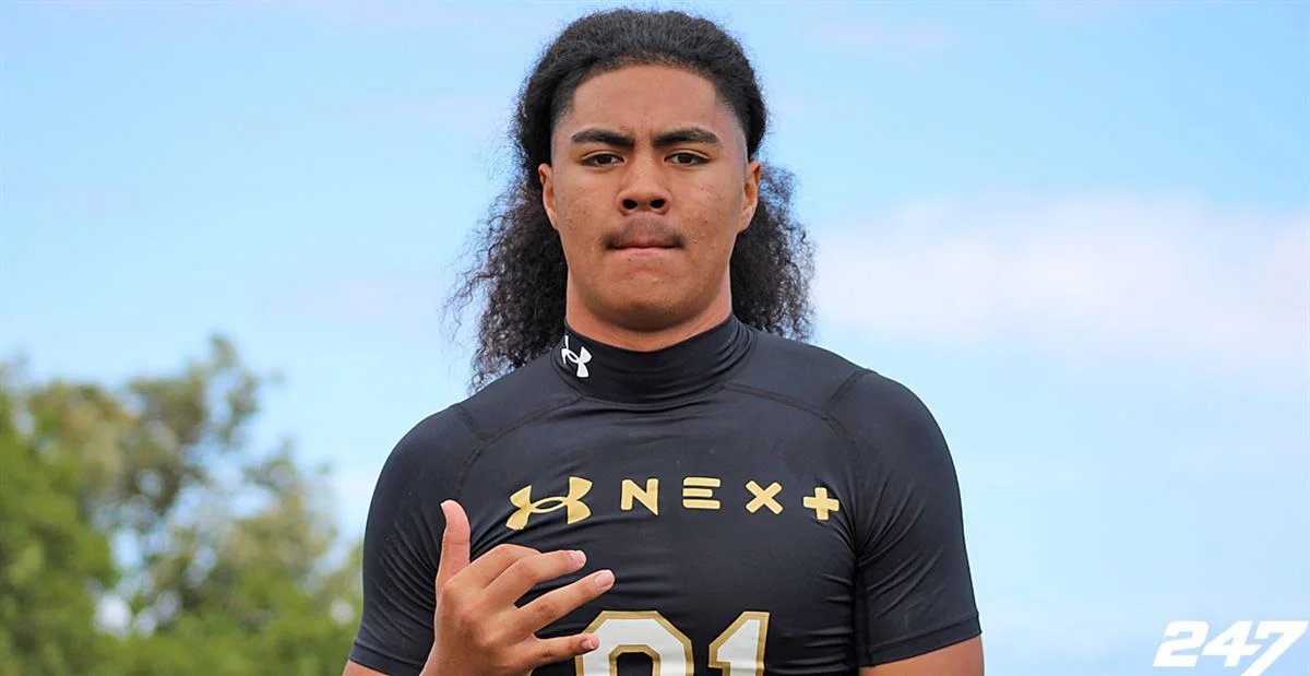 BrandonHuffman's tweet image. Mililani (Hawaii) linebacker Toa Satele is the No. 1 recruit in the state of Hawaii in the 2027 class and he talked about being selected to the 2027 @UANextFootball All-America Game, the schools making the biggest push for him and more 247sports.com/article/offers…