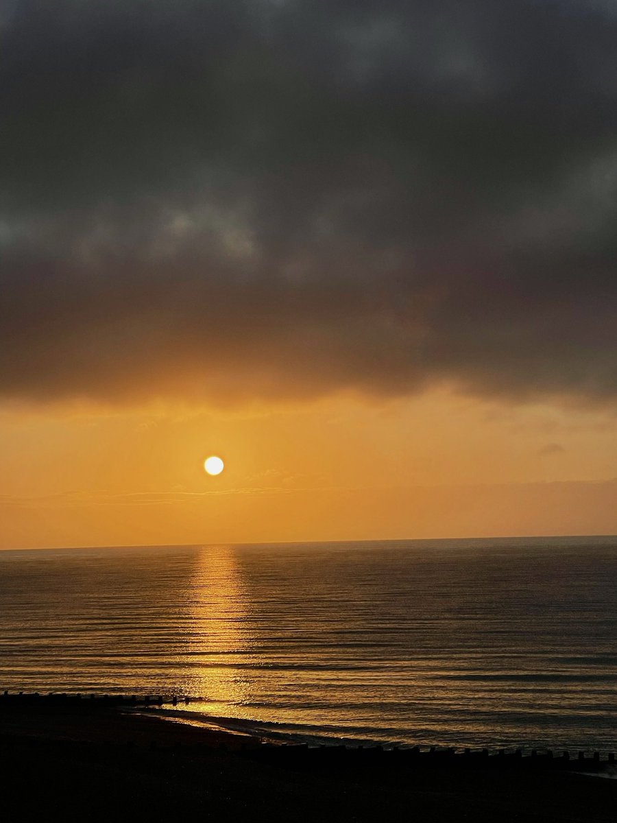 Nathan Lewis | IG __nathanlewis tweet media