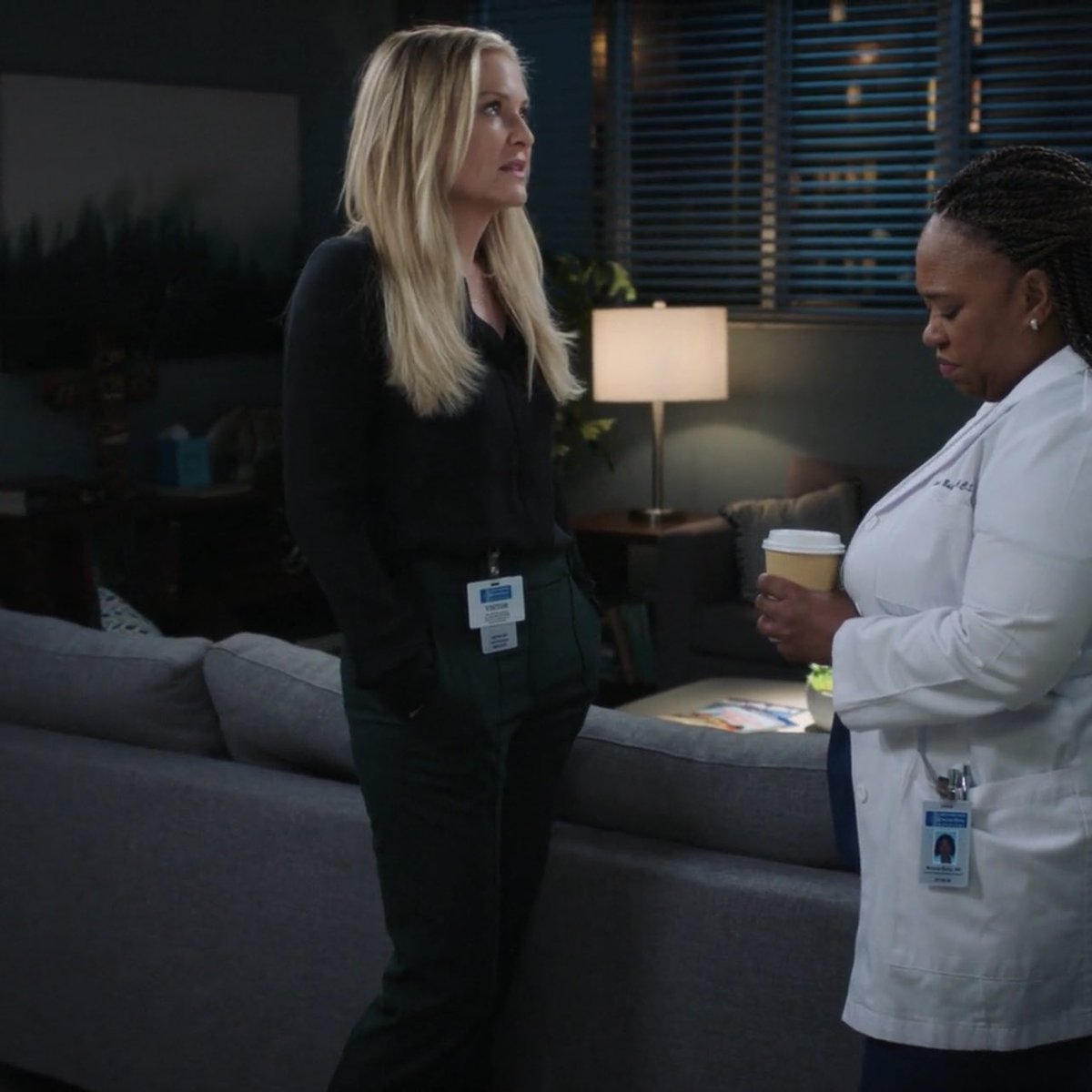 sadlatimer's tweet image. i deserve an oscar for acting so v normal in front of my dad while arizona robbins was on my tv again looking like this