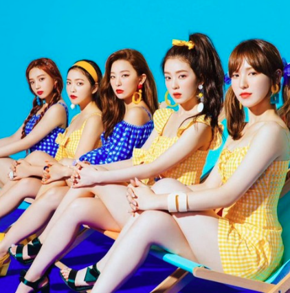AboutMusicYT's tweet photo. Red Velvet was the first kpop group from SM Entertainment to achieve a PAK on charts, with Power Up in 2018. https://t.co/Tjfwmf15Ut