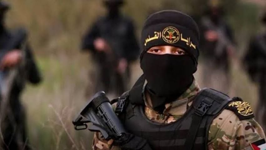 osSWSso's tweet image. سرايا القدس:
نُعلن فقدان الاتصال، منذ يوم أمس، بمجموعة التأمين التي كانت تحتجز الجندي الصهيوني "روم بريسلافسكي"، وذلك بعد توغل قوات العدو ومحاصرتها للمناطق التي يُعتقد بوجود الأسير فيها، ولا نعلم مصيرهم حتى هذه اللحظة.
منذ بدء حرب الإبادة ضد شعبنا، يتعمّد المجرم نتنياهو وحكومته…