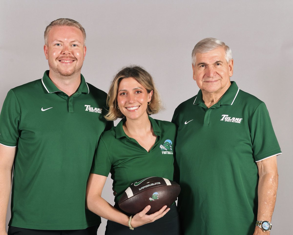 MaddyHudak_94's tweet image. Slow week for Tulane football, so the @TulaneSP radio crew thought it’d be a good time for some new pics. Year 5 comin’ in hot 🏈🌊
📸: @ParkerWaters (who else)