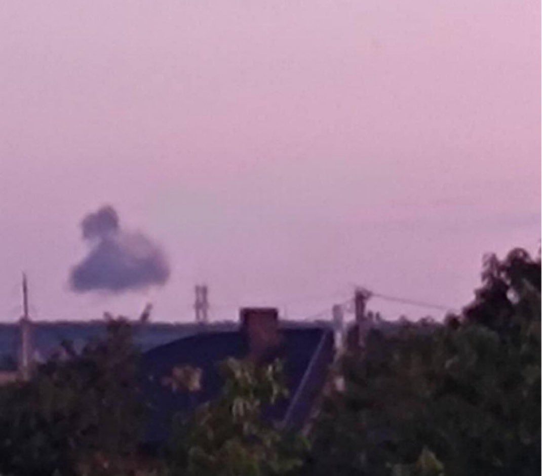cym27s's tweet image. A Ukrainian Air Force Mirage 2000 crashed due to equipment failure shortly after taking off from Dubno Air Base in Rivne.
The pilot successfully ejected