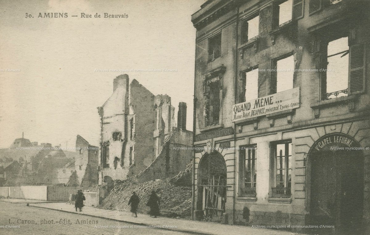 AmiensMetropole's tweet image. [ #TrésorArchives✨] En juillet, focus sur un incontournable du vacancier : la carte postale !
L&apos;équipe des Archives municipales et communautaires d’Amiens du mois de juillet revient sur l’histoire de la carte postale de son invention à nos jours 🧐👉 amiens.fr/Vivre-a-Amiens…
