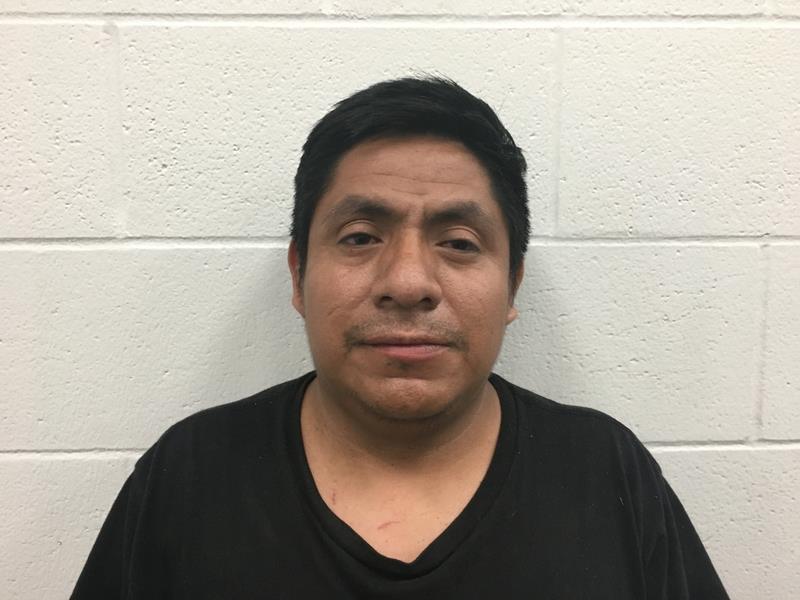 ImmigrantCrimes's tweet image. Kenton County, KY: Earlier this month, Samuel Marroquin-Coronado was arrested for Burglary and Assault.
He has an immigration detainer hold.