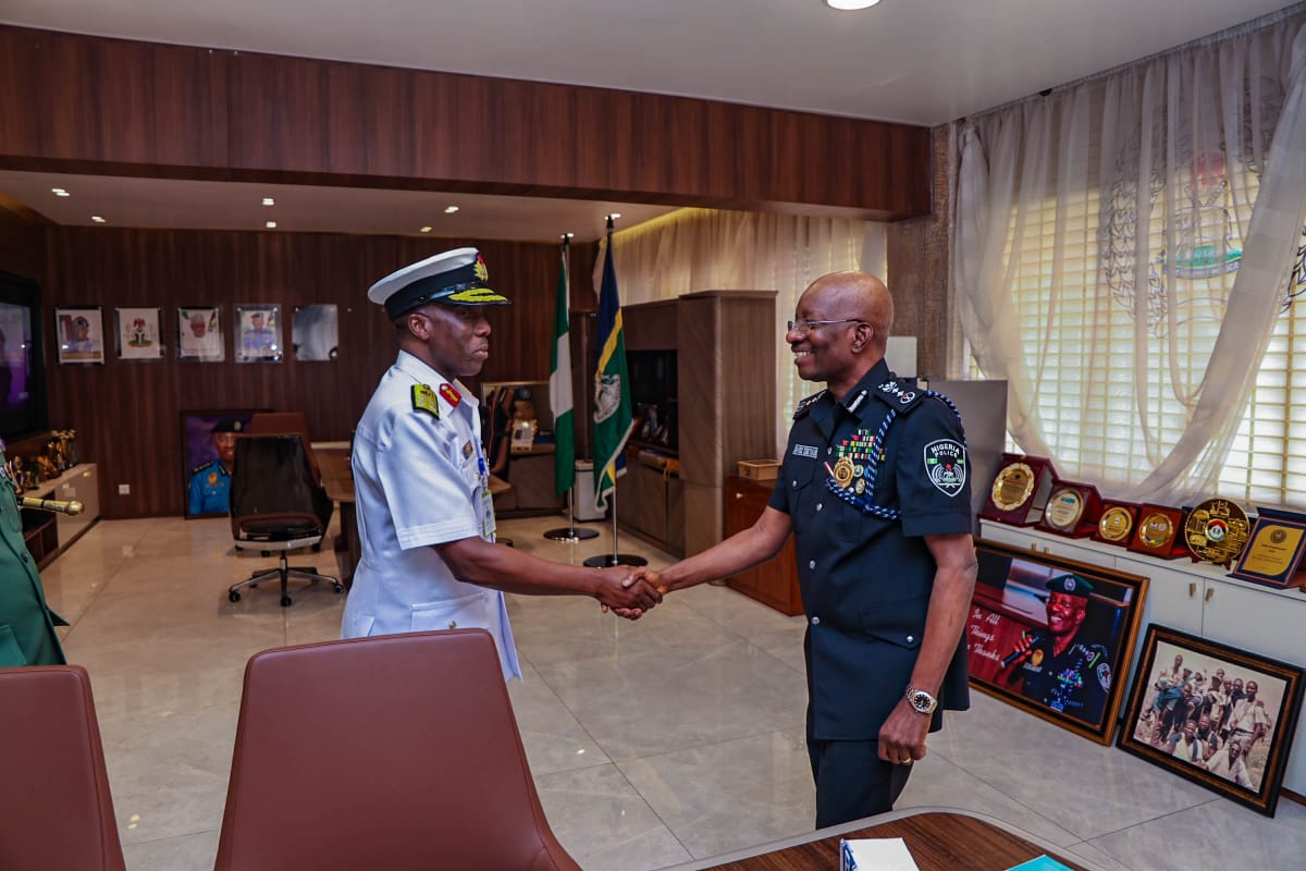 Princemoye1's tweet image. In reply, please quote;
Ref No. CZ.5300/FPRD/FHQ/ABJ/VOL.6/470 Date: July 22nd, 2025
The Director of News
…………………………….
PRESS RELEASE
IGP HOSTS NATIONAL DEFENCE COLLEGE COMMANDANT, COURSE 33 PARTICIPANTS…
Reaffirms Commitment to Technology -driven…