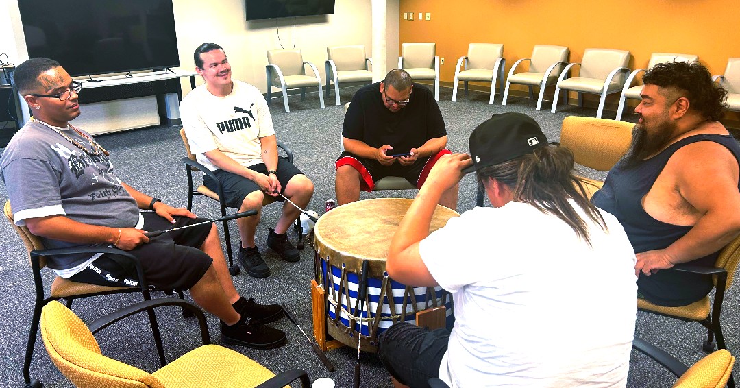 IHB_Minneapolis's tweet image. 🎶 Come Drum With Us Tonight! 🪶
Join us for an evening of Drum and Dance.
🕕 6:00 PM – 8:00 PM
📍 Indian Health Board – 2020 Minnehaha Ave
Snacks provided. Just come as you are.
#MyIHB #IHBCommunity #DrumCircle #HealingThroughCulture