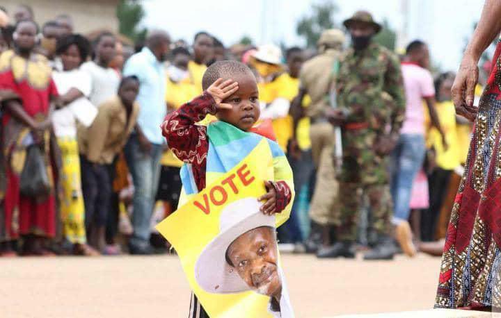 roy_rugumayo's tweet image. Within our movement, you have all witnessed before your own eyes the unity & struggle of opposites.
The young and old opposed each other yet stayed connected hence driving progress within the NRM.
New BOLD faces are emerging as some old guard stayed moving #TowardsTheNext40Years