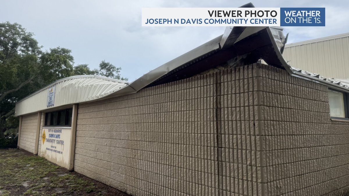 ZachCoveyTV's tweet image. We're following a roof collapse at the Joseph N Davis community center in Brevard county following heavy rainfall over the past hour.
#FLwx @mynews13 @NWSMelbourne