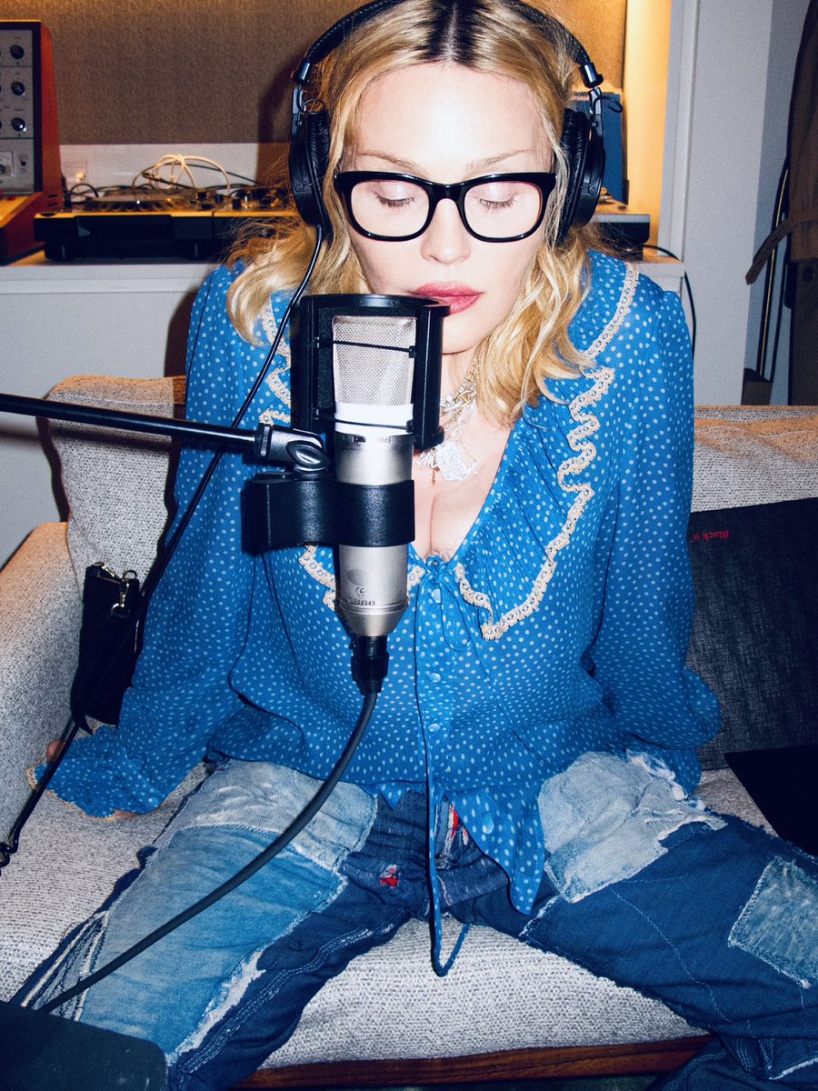 Madonna's tweet image. L O N D O N lately ……….🇬🇧