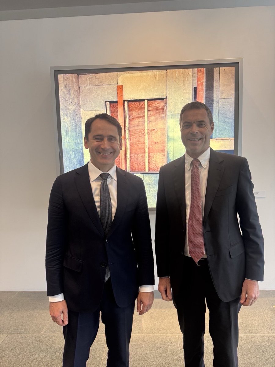 SigitasMitkus's tweet image. In Berlin constructive meetings w/ counterparts @GuntherKrichba3 @NielsAnnen Michael Clauss to discuss 🇱🇹🇩🇪 strategic ties, EU enlargement, MFF, defense&security, EU competitiveness, joint projects in UA. Ready to work together for secure, stronger and enlarged Europe!