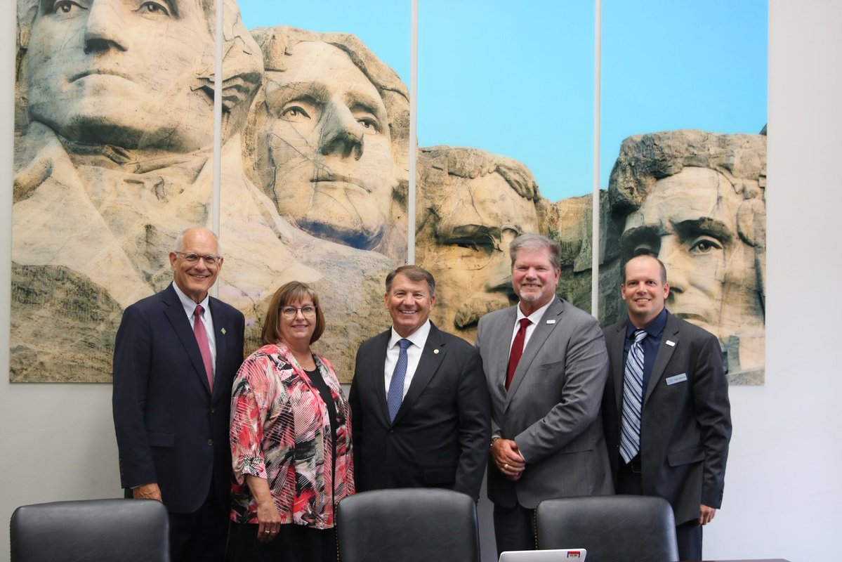 SenatorRounds's tweet image. Welcomed members from the National Council of Farmer Cooperatives to the office today, including Brenda from Pierre and Hal from Aberdeen. We discussed the Farm Bill and important tax issues for co-ops.