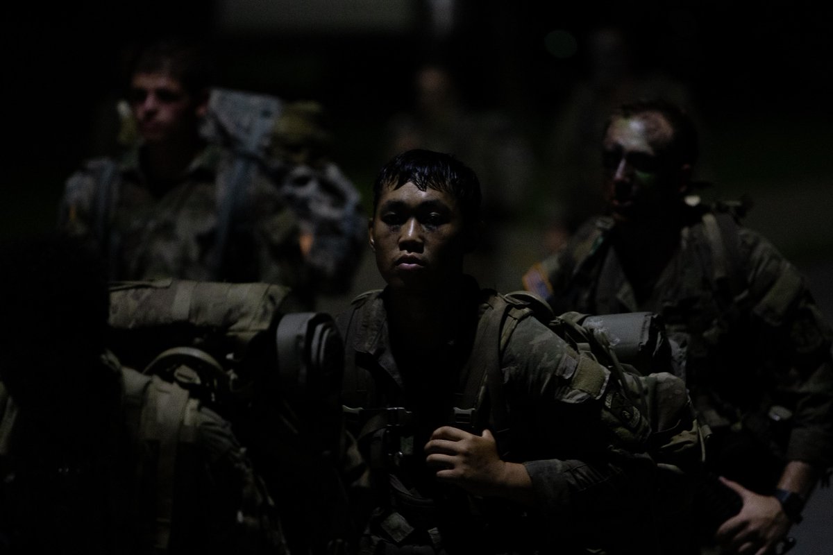 ArmyROTC's tweet image. 12 miles complete. Next up Graduation for Cadets of 5th Regiment #AdvancedCamp
For more #CST2025 content click the link in our bio! 馃敆
馃摳: Ayden D., Murray State University, CST Public Affairs Office