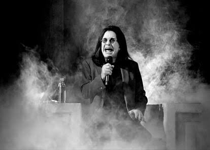 luccas469's tweet photo. R.I.P príncipe de las tinieblas. https://t.co/levExtzpf6