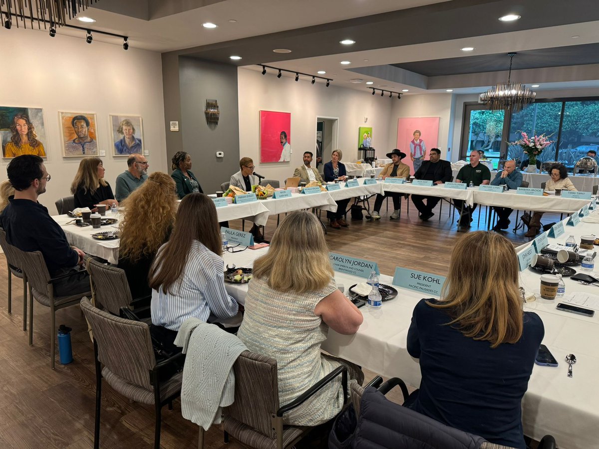 MayorOfLA's tweet image. Thank you to the Westside Regional Alliance of Councils for your continued leadership and partnership in strengthening our city.
Together, we’re tackling the challenges facing our city — from housing and public safety to sustainability and infrastructure — with a shared…