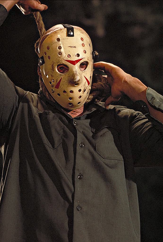 F13ARCHIVIST's tweet image. #BehindTheScenes photos of the late Richard Brooker in full #JasonVoorhees makeup during the infamous unmasking scene in #FridayThe13th Part III #3D (1982)
#HorrorCommunity #HorrorMovies #1980s #horror