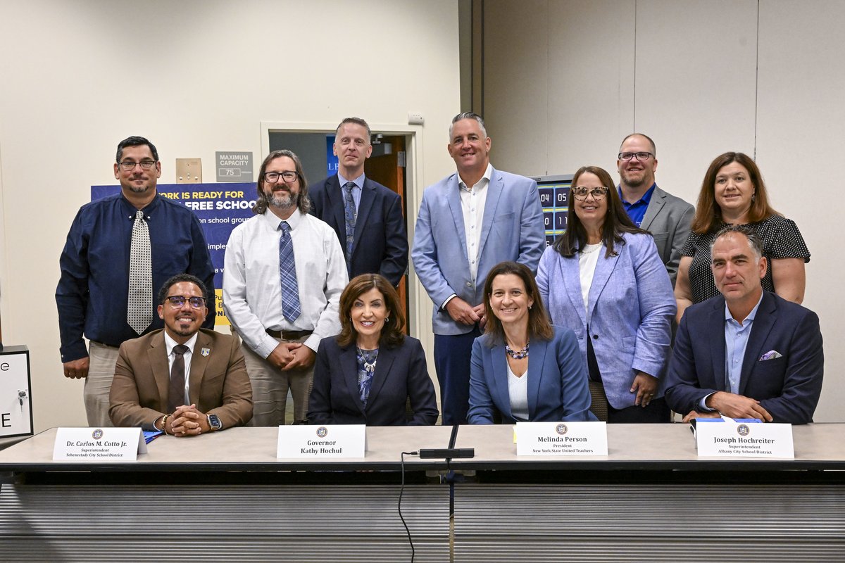 nysut's tweet image. Yesterday, NYSUT President @MelindaJPerson sat down with school districts and @GovKathyHochul for a roundtable discussion on the bell-to-bell cellphone restrictions our members fiercely advocated for earlier this year.
Learn more: governor.ny.gov/news/distracti…
