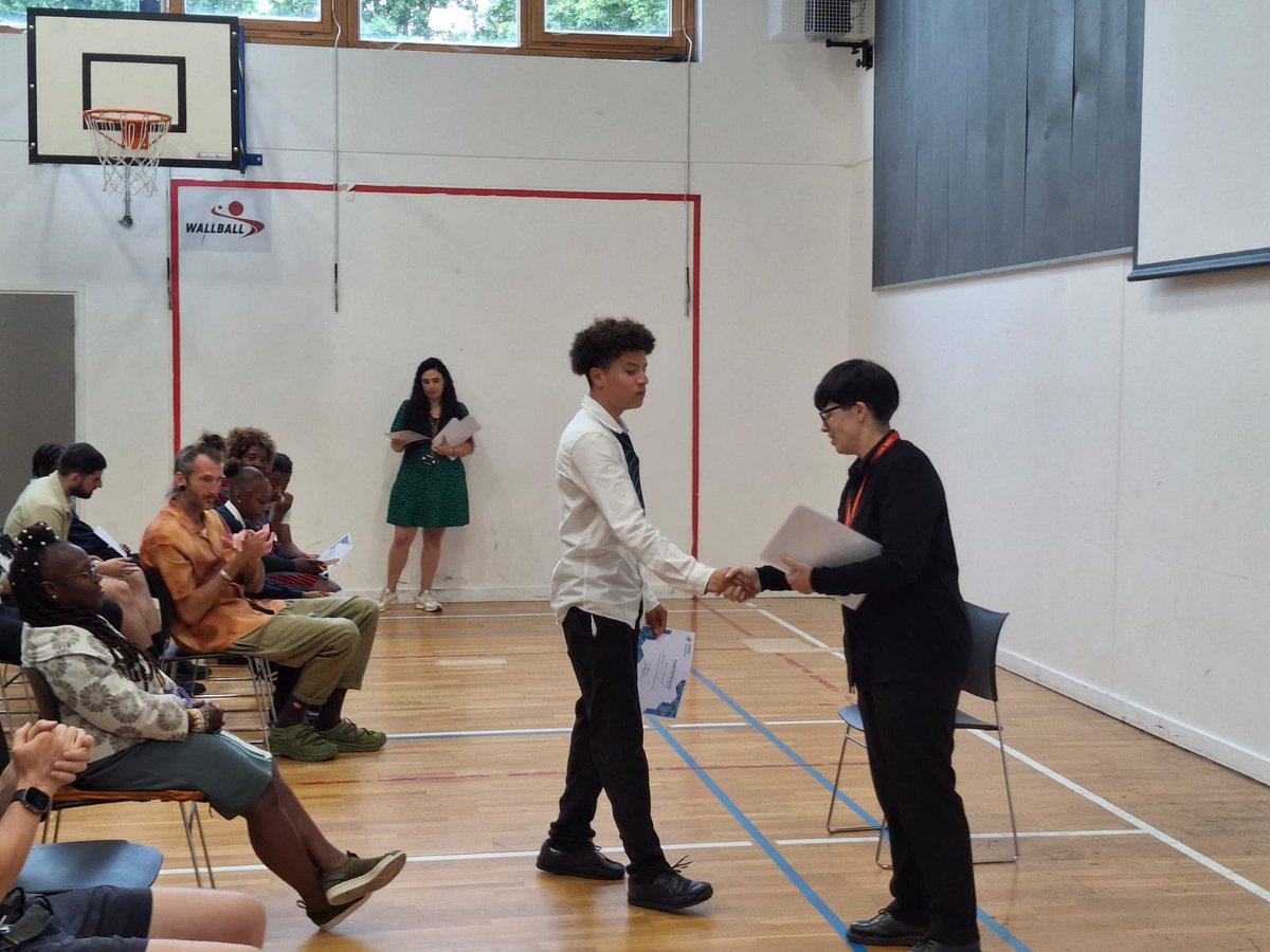 HaringeyLP's tweet image. It’s always meaningful to see our students recognised at the end-of-year reward assembly. Watching them step up to receive certificates from staff who’ve supported them all year is a powerful reminder of their progress. We couldn’t be prouder! #ThisIsAP
