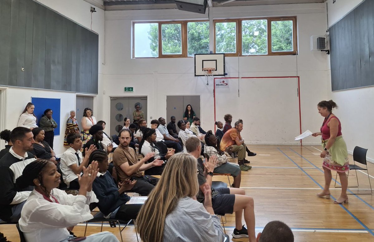HaringeyLP's tweet image. It’s always meaningful to see our students recognised at the end-of-year reward assembly. Watching them step up to receive certificates from staff who’ve supported them all year is a powerful reminder of their progress. We couldn’t be prouder! #ThisIsAP