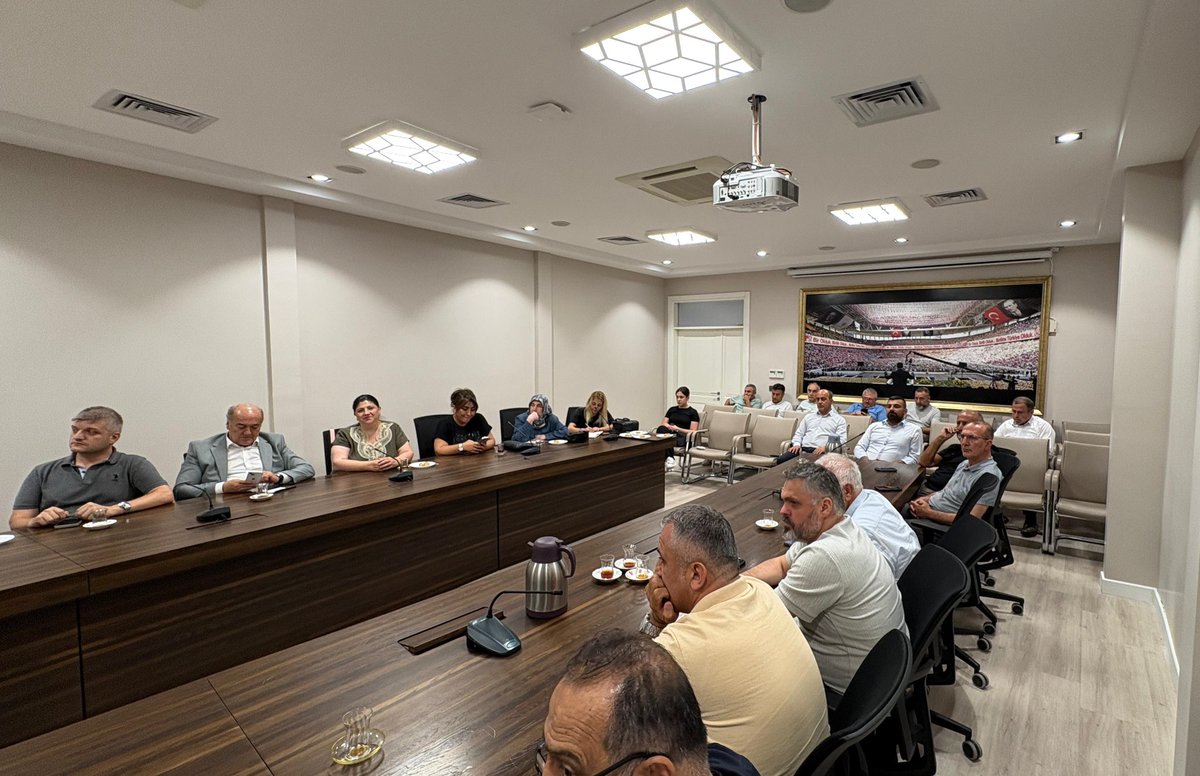 AK PARTİ SARIYER (@aksariyer) on Twitter photo İlçe Başkanımız Halil İbrahim Kurşun’un Başkanlığında, İl Sorumlumuz Mürsel Kaya’nın katılımıyla haftalık yönetim kurulu toplantımızı gerçekleştirdik.
<a href="/Hibrahimkursun/">Halil İbrahim KURŞUN</a>
<a href="/abdullahozdemir/">Abdullah Özdemir</a>
<a href="/akpartiistanbul/">AK Parti İstanbul</a>
<a href="/suleymansoylu/">Süleyman Soylu</a> İlçe Başkanımız Halil İbrahim Kurşun’un Başkanlığında, İl Sorumlumuz Mürsel Kaya’nın katılımıyla haftalık yönetim kurulu toplantımızı gerçekleştirdik.
<a href="/Hibrahimkursun/">Halil İbrahim KURŞUN</a>
<a href="/abdullahozdemir/">Abdullah Özdemir</a>
<a href="/akpartiistanbul/">AK Parti İstanbul</a>
<a href="/suleymansoylu/">Süleyman Soylu</a>