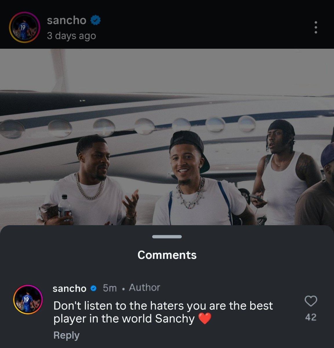 FPL_Impulse's tweet image. Nah please tell me this isn't real and Sancho didn't really forget to switch accounts 😂😂
