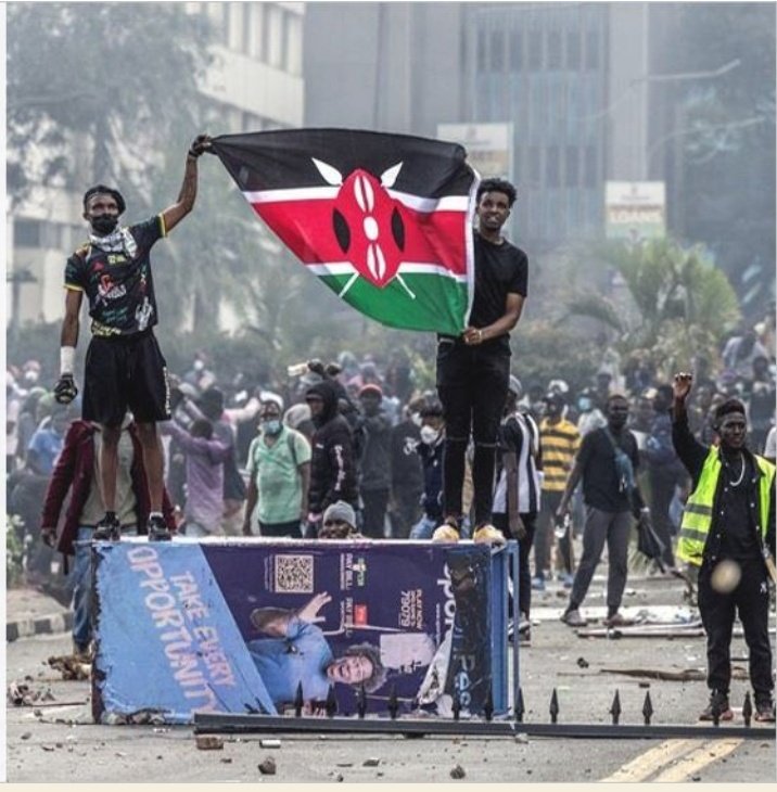MathareSJustice's tweet image. Recently, HRDs & activists have been charged with terrorism for peacefully protesting and picketing as per the freedoms enshrined in Article 37. This criminalization of dissent is a tactic to reduce the civic space amidst rising critism.
Take a read.👇
matharesocialjustice.org/eje-campaign/c…