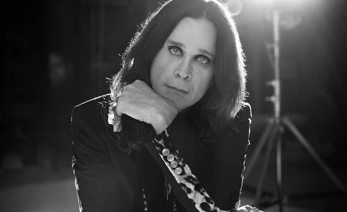 Carlo_on_air's tweet image. #RIPOzzy When a god returns to heaven...
Take your seat on your throne and enjoy the show. Goodbye, Ozzy.