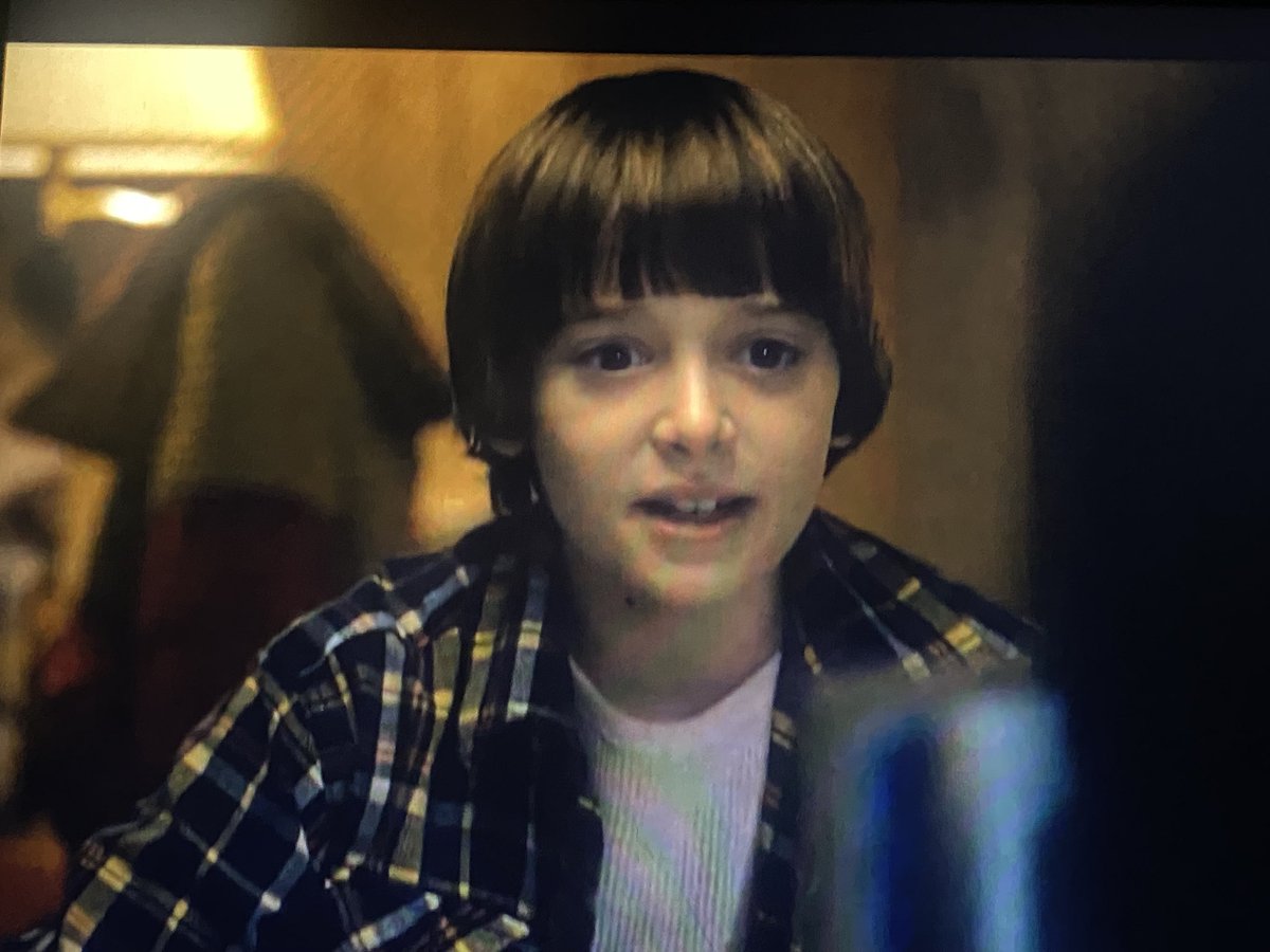bylerswanxqie's tweet image. binge watching stranger things again 𐙚
ps: why were they so little & tiny omg 😭