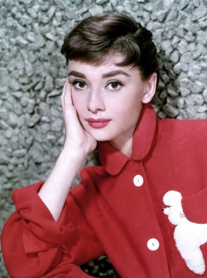 rossanafrancio1's tweet image. Pee me #leUnicheCose degne di interesse sono quelle del cuore. Audrey Hepburn #UnTemaAlGiorno